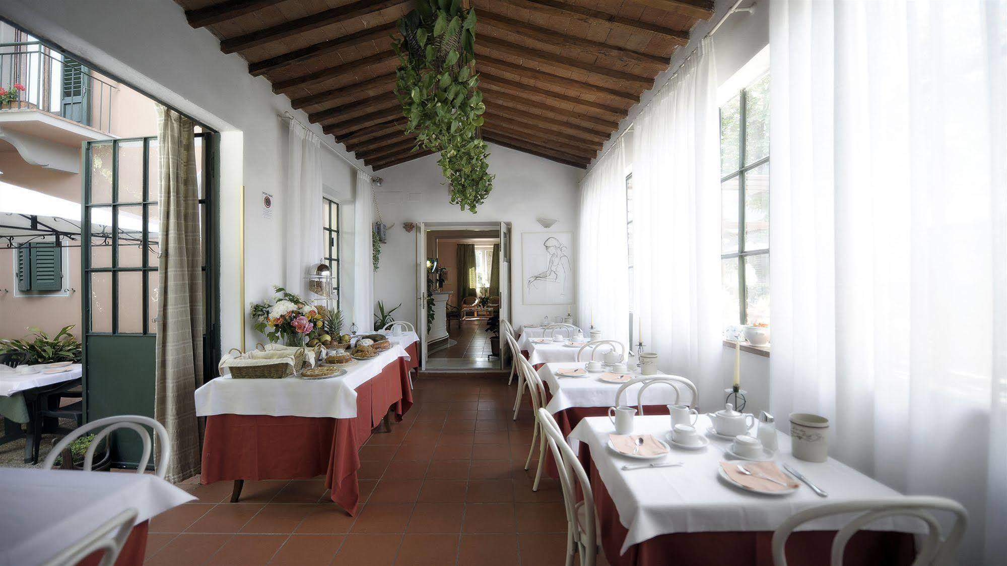 Hotel Villa Belvedere San Gimignano Buitenkant foto